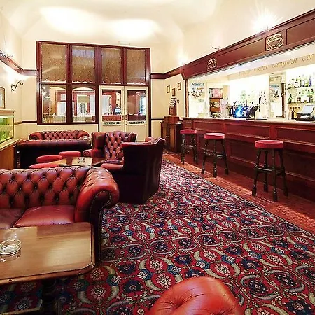 The Station Hotel 